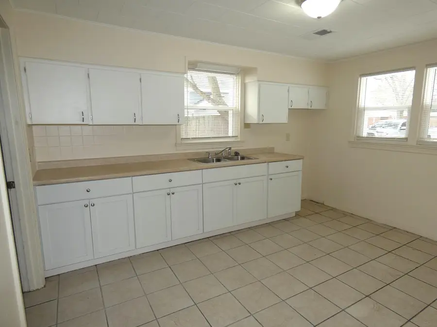 478 Gary Avenue, Benton Harbor, MI 49022 - #3