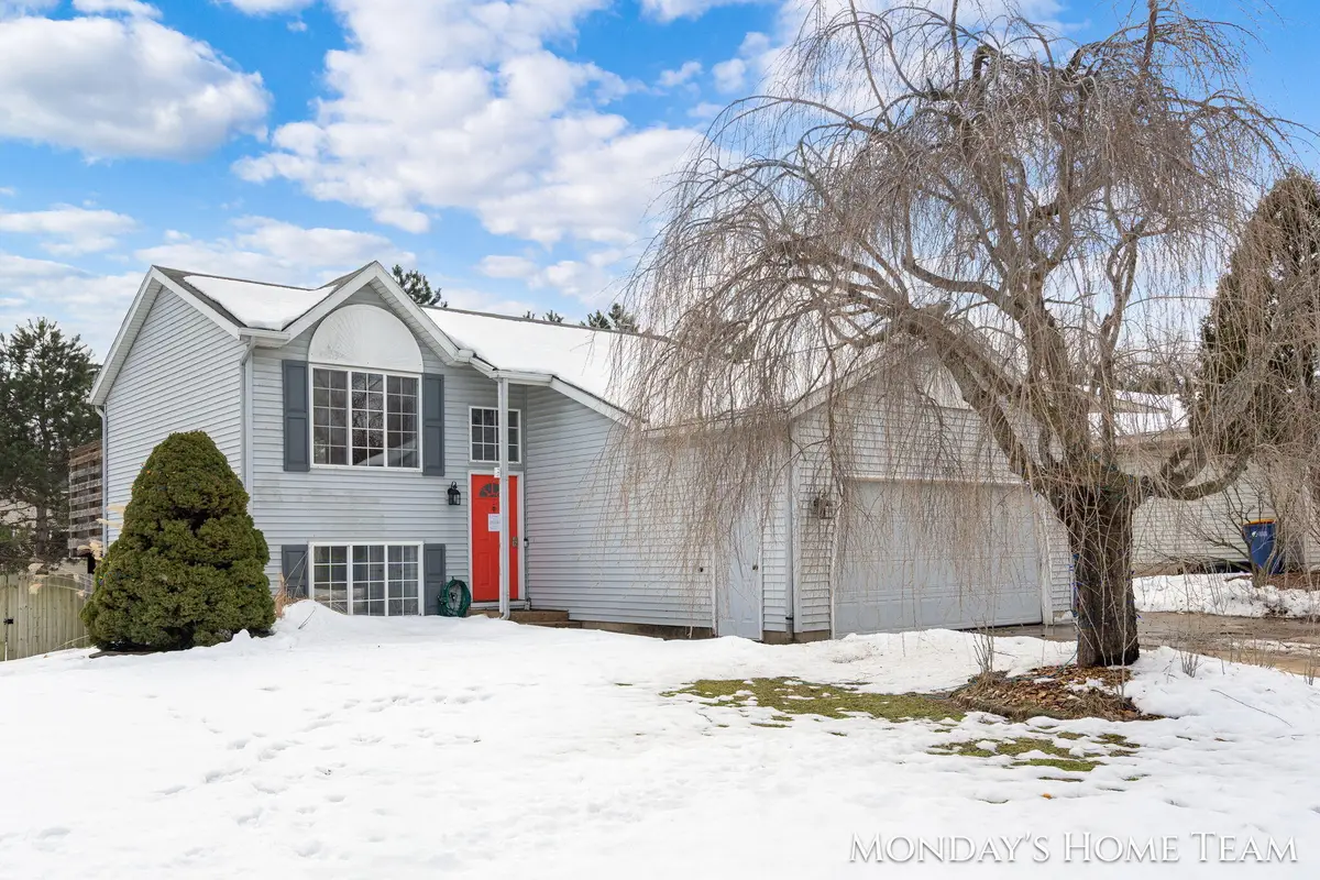 3334 Hazelnut Drive Nw, Grand Rapids, MI 49504 - #1