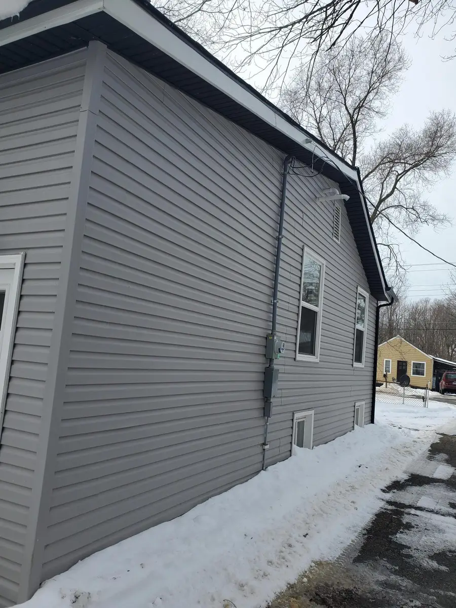 1347 Rose Avenue, Benton Harbor, MI 49022 - #3