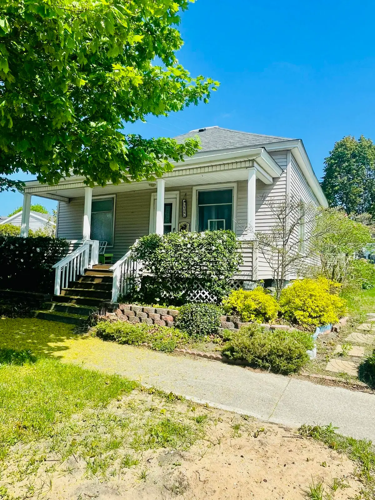 404 W Court Street, Ludington, MI 49431 - #1