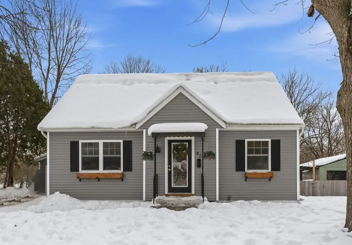 82 James Street Ne, Rockford, MI 49341 - #1