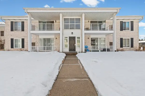 35934 Ann Arbor Trail #115, Livonia, MI 48150