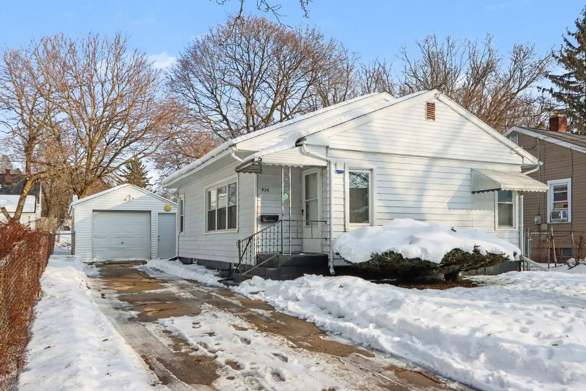 936 Dwight Avenue, Kalamazoo, MI 49048 - #1