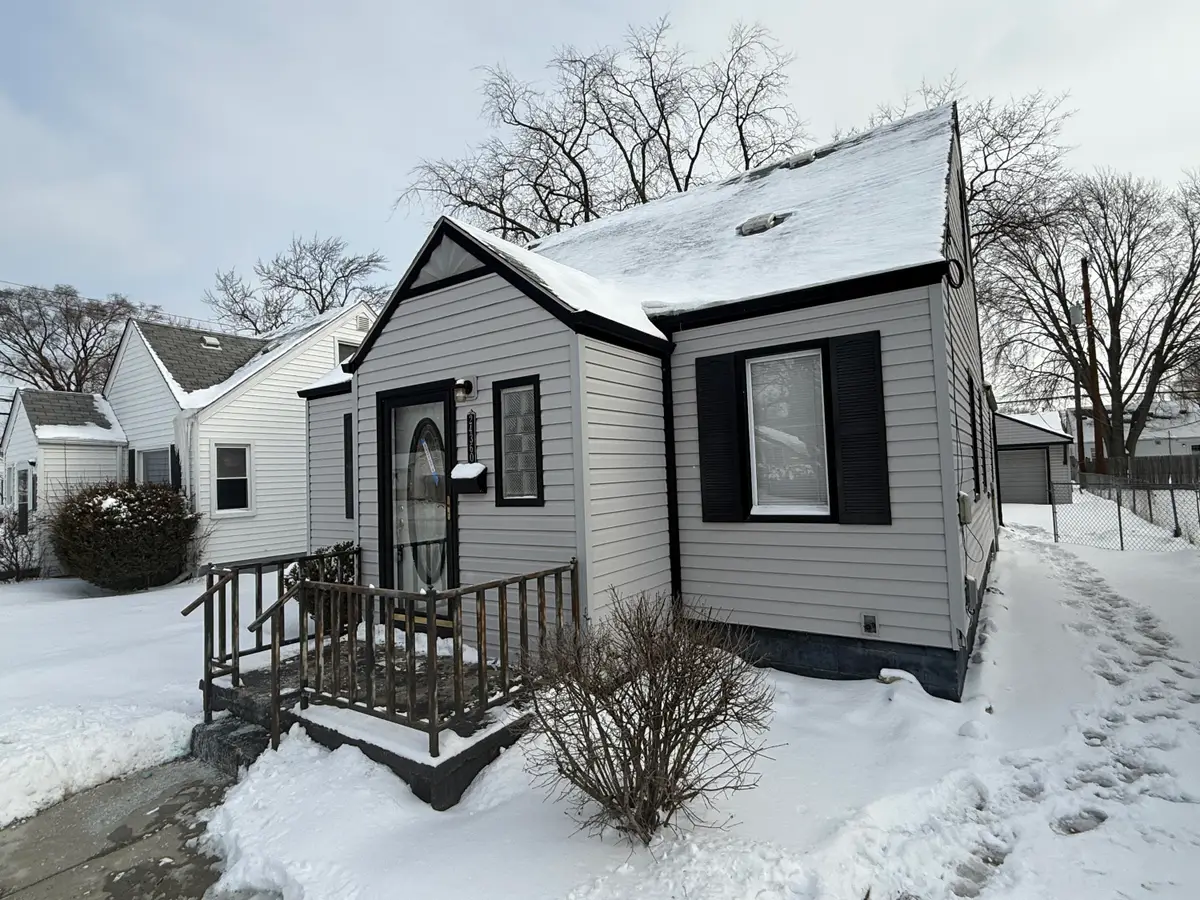 24360 Flower Avenue, Eastpointe, MI 48021 - #1