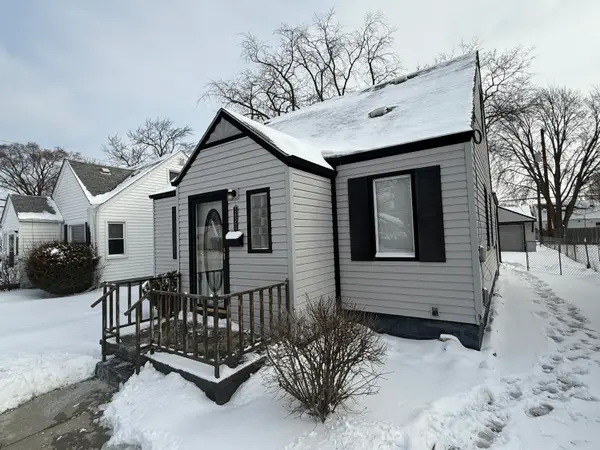 24360 Flower Avenue, Eastpointe, MI 48021