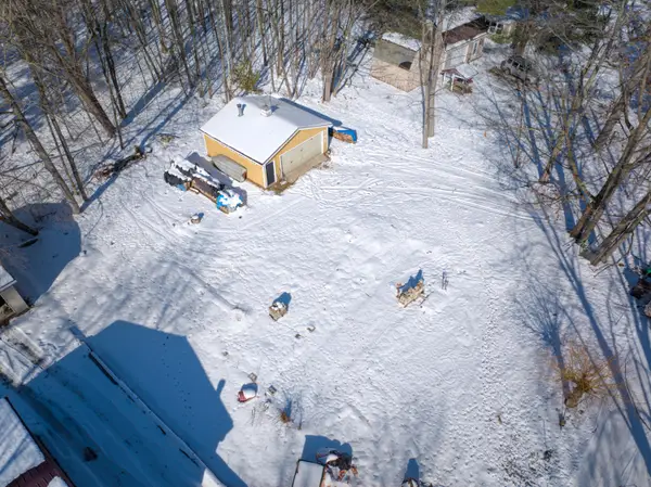 301 Shady Lane, Six Lakes, MI 48886