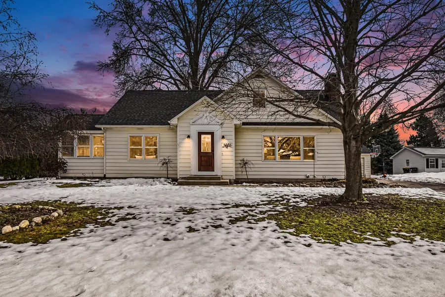 8246 Harlow Avenue Sw, Byron Center, MI 49315 - #2