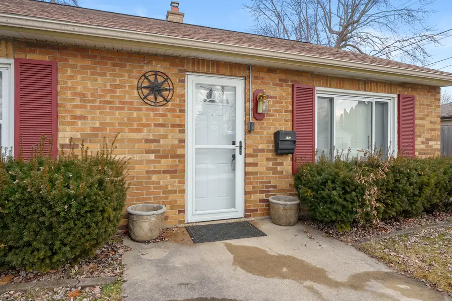 594 Waweenork Drive, Battle Creek, MI 49015 - #2