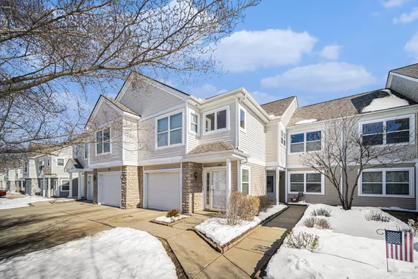 633 Fieldstone Circle W #63, Chelsea, MI 48118