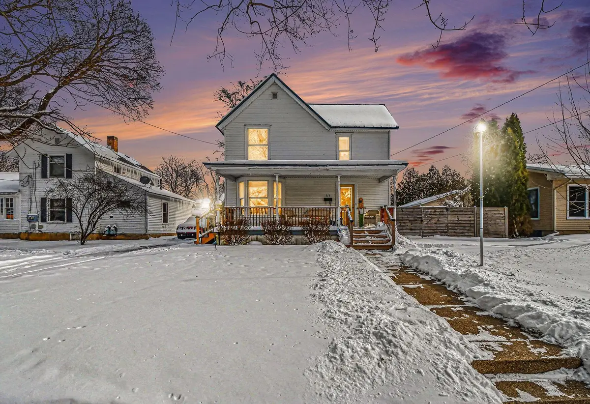 616 S Broas Street, Belding, MI 48809 - #1