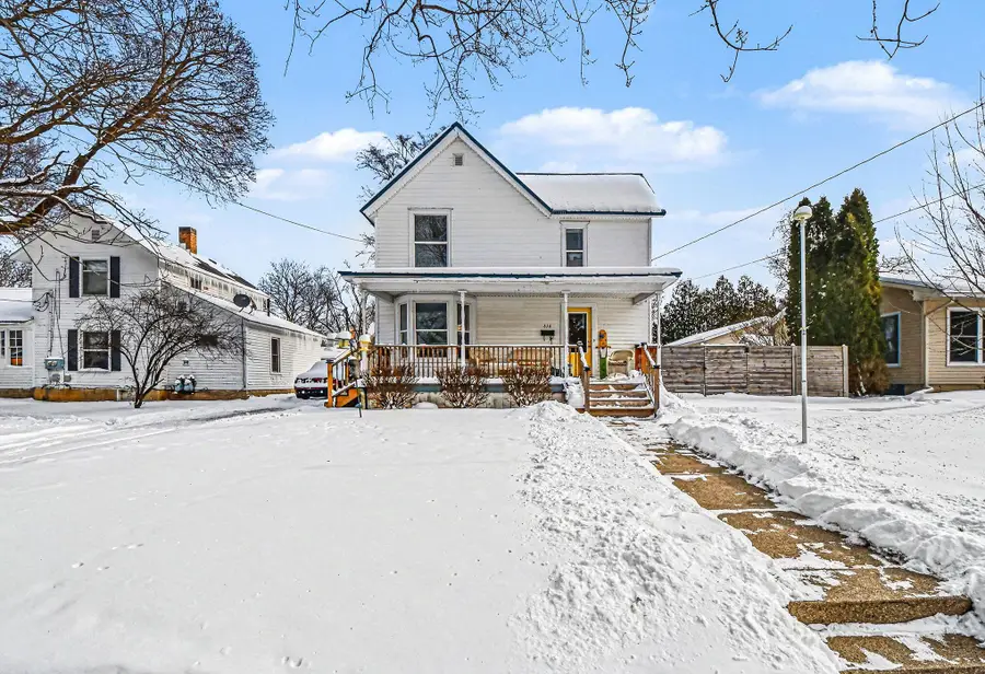 616 S Broas Street, Belding, MI 48809 - #2