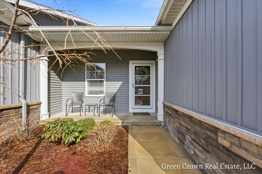 851 S Center Park Drive Sw, Byron Center, MI 49315 - #3