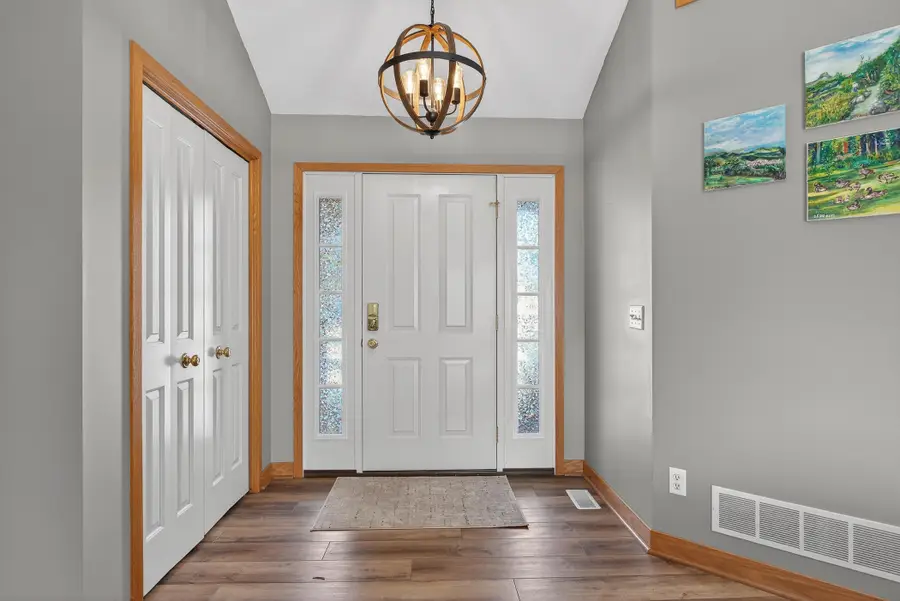 1050 N Meadow Drive Sw, Byron Center, MI 49315 - #2