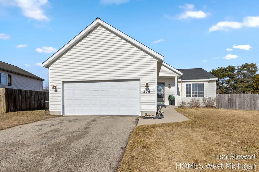 206 Pine Meadow Drive, Belding, MI 48809 - #3