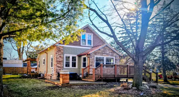 5324 Comstock Avenue, Kalamazoo, MI 49048