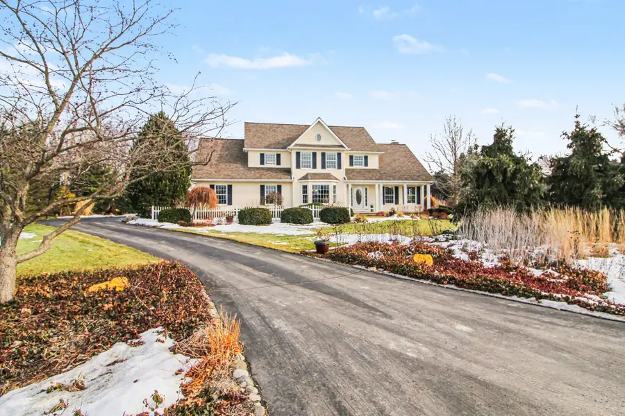 3701 E Garden Court, Saline, MI 48176 - #3