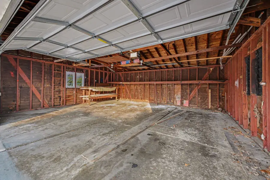 15600 Sunset Street, Livonia, MI 48154 - #3