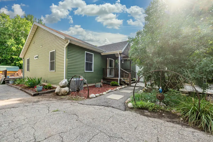 3045 Little Glendora Road, Buchanan, MI 49107 - #2