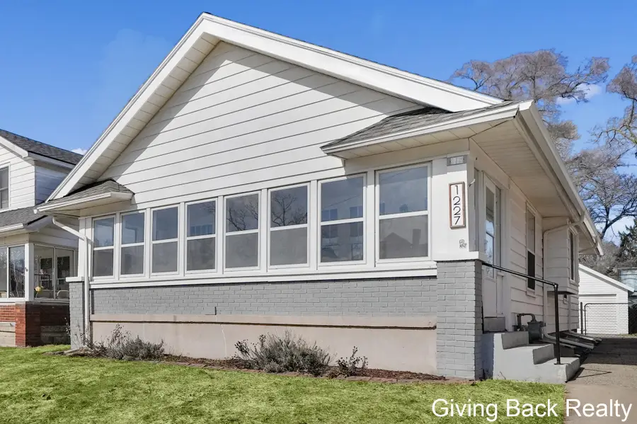 1227 Joosten Street Sw, Wyoming, MI 49509 - #2