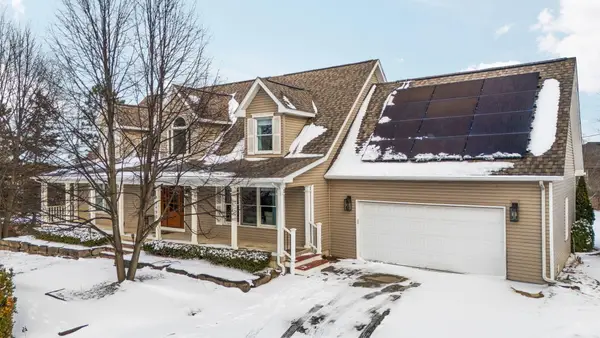 4490 N Squirrel Road, Auburn Hills, MI 48326