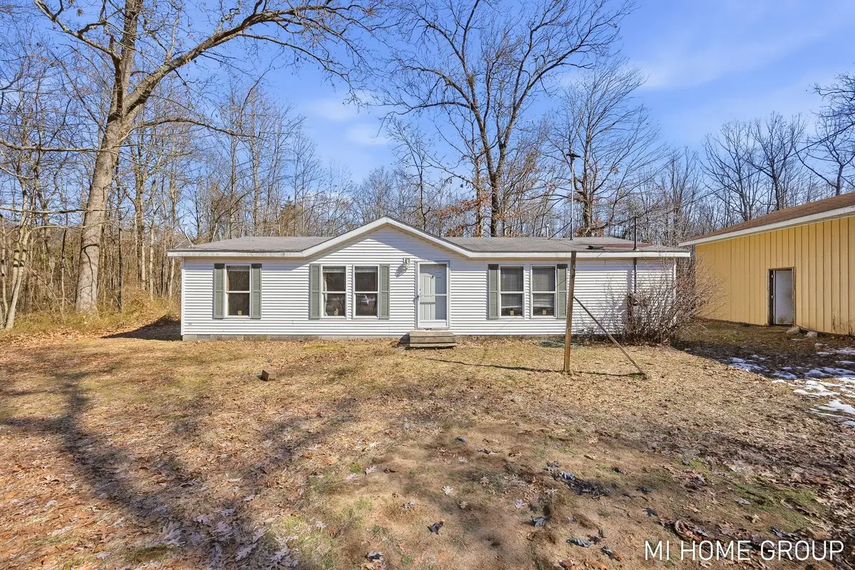 5312 120th Avenue, Fennville, MI 49408 - #1