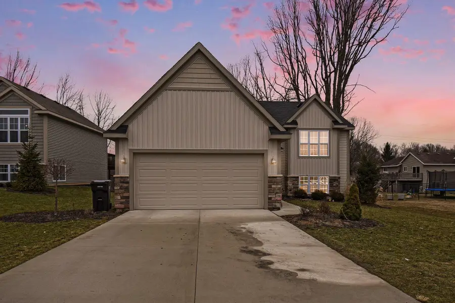 3497 Breezewood Court Se, Grand Rapids, MI 49512 - #2