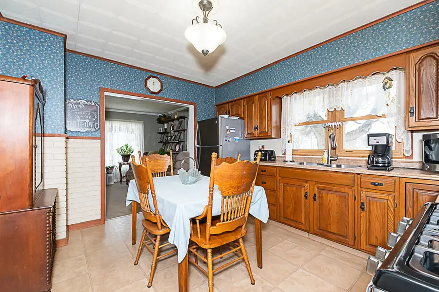 509 E Jefferson Street, Augusta, MI 49012 - #3