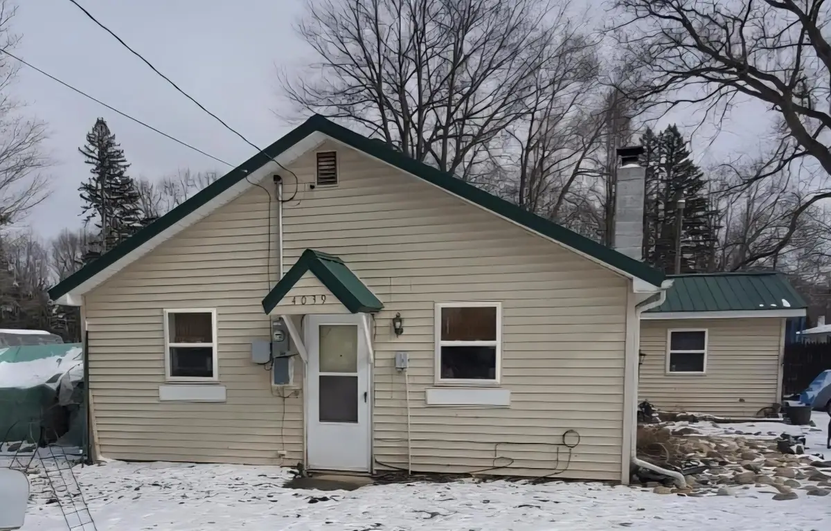 4039 N Pleasant Road, Hillsdale, MI 49242 - #1