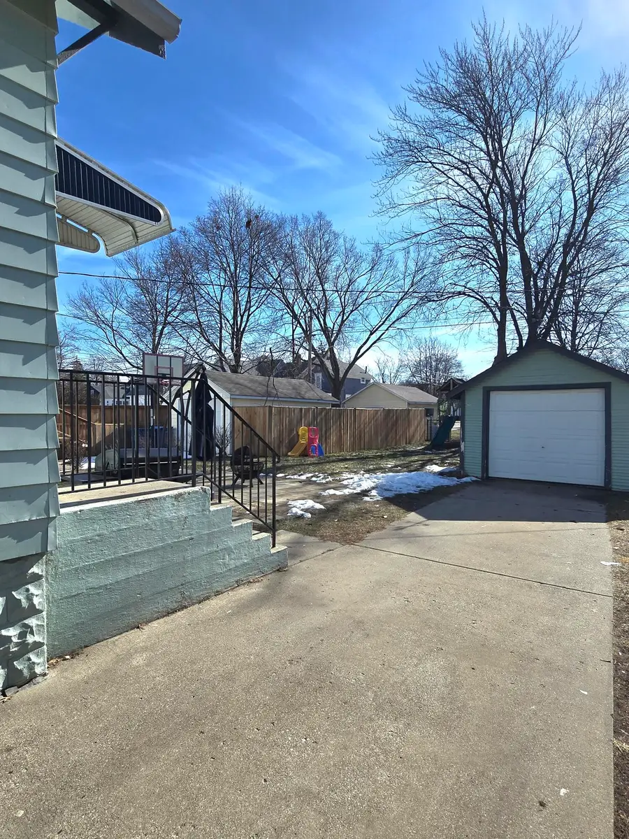 1130 Columbus Avenue, Grand Haven, MI 49417 - #2