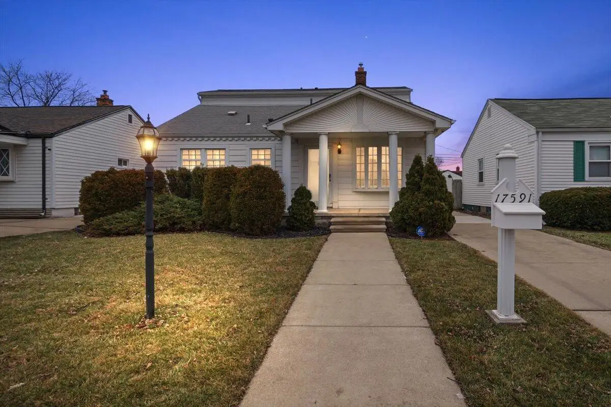 17591 Matthews Street, Riverview, MI 48193 - #1