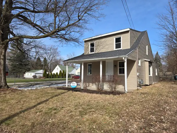 114 W Berry Avenue, Lansing, MI 48910