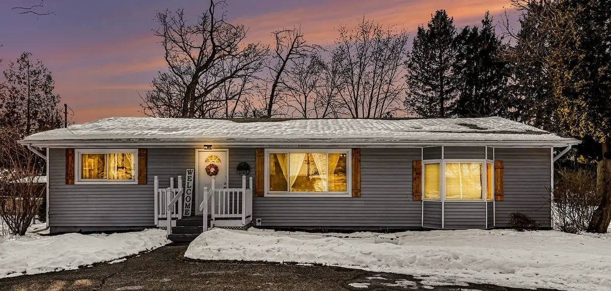 228 Eastlawn, Parma, MI 49269 - #1