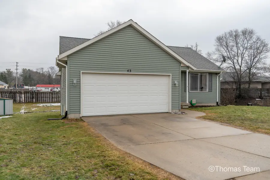 43 Haras Court Sw, Grand Rapids, MI 49548 - #3