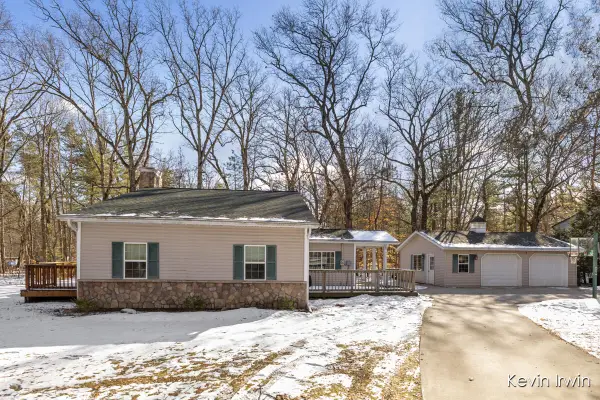 22265 W Hillis Drive, Pierson, MI 49339