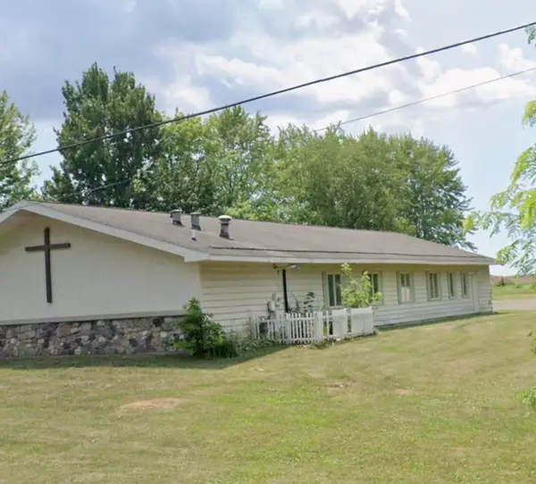 7033 Hammond Avenue Se, Caledonia, MI 49316
