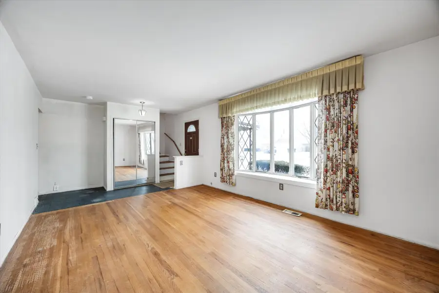 38240 Tottenham Road, Sterling Heights, MI 48312 - #3