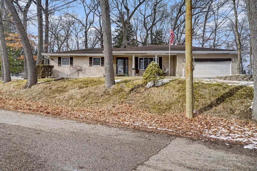 1775 Monroe Beach, Battle Creek, MI 49014 - #2