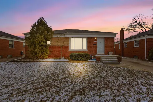 31272 Burton Street, Saint Clair Shores, MI 48082