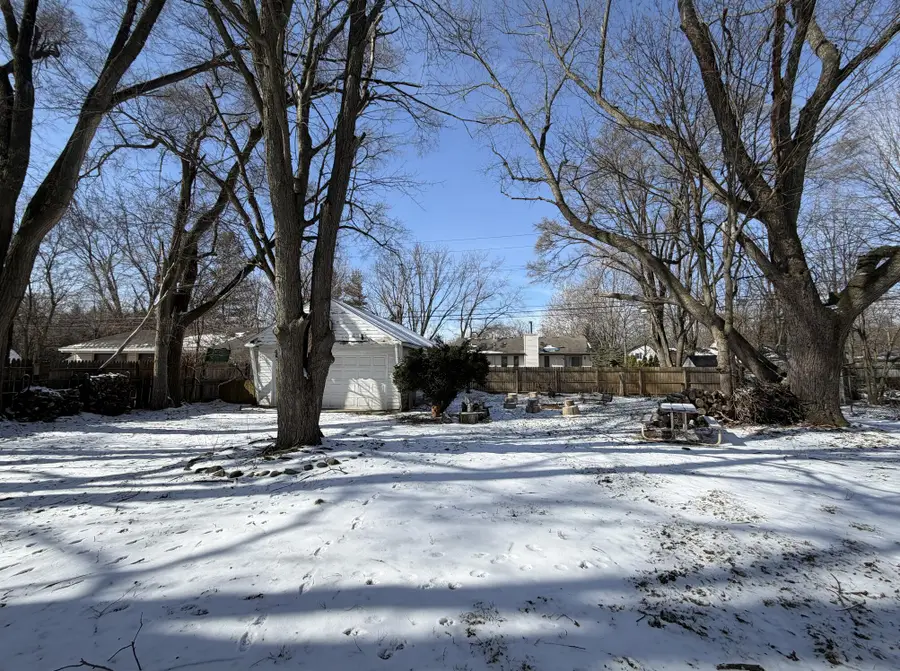 2420 Emmons Avenue, Rochester Hills, MI 48307 - #3