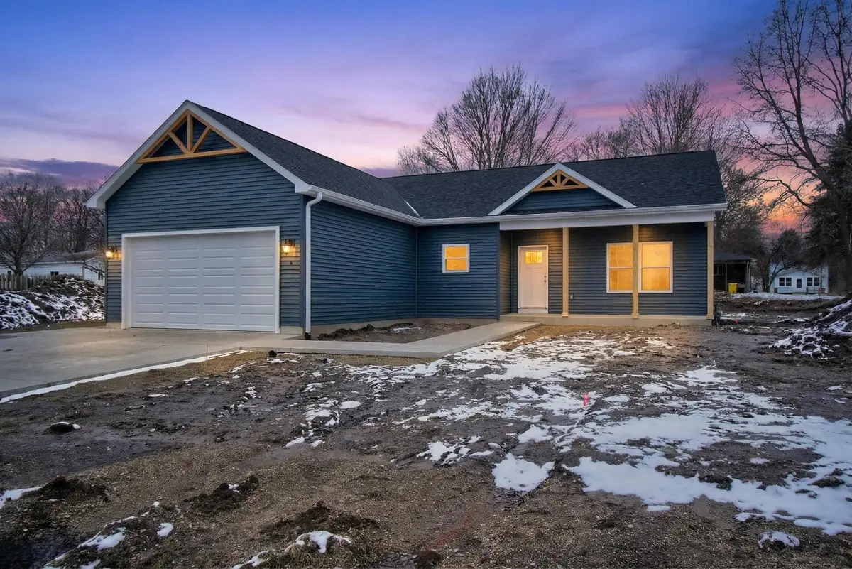 8 Hunting Trail Avenue, Quincy, MI 49082 - #1