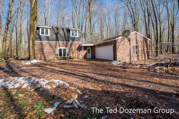 2948 N 160th Avenue, Holland, MI 49424