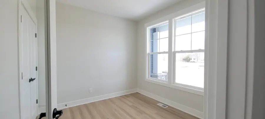 5553 Canal Avenue Sw #64, Wyoming, MI 49418 - #3