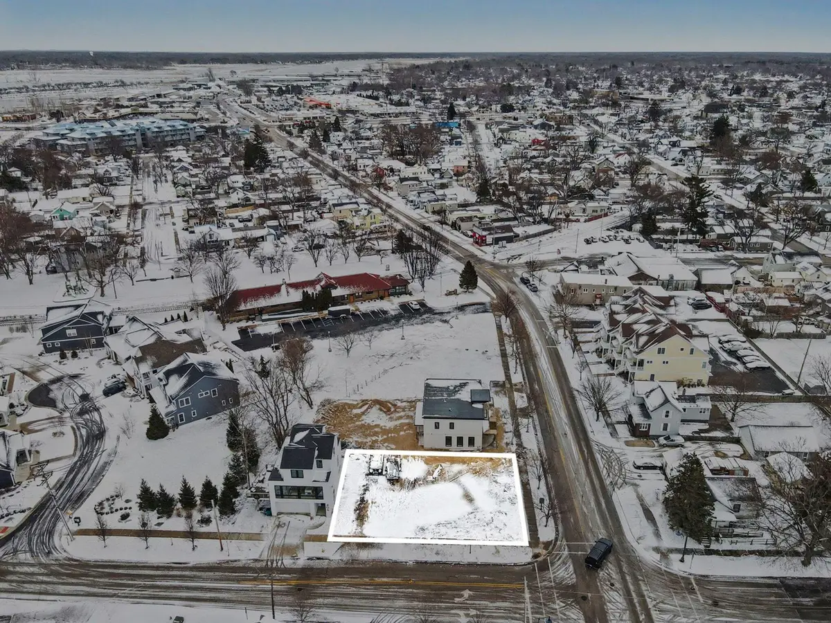 301 Jackson Street, Grand Haven, MI 49417 - #1