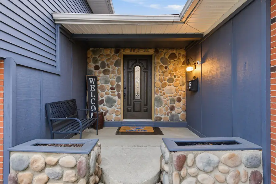 6622 Carriage Hills Drive, Canton, MI 48187 - #3