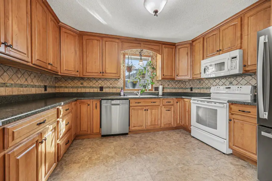 4475 Sutton Place Sw, Grandville, MI 49418 - #2