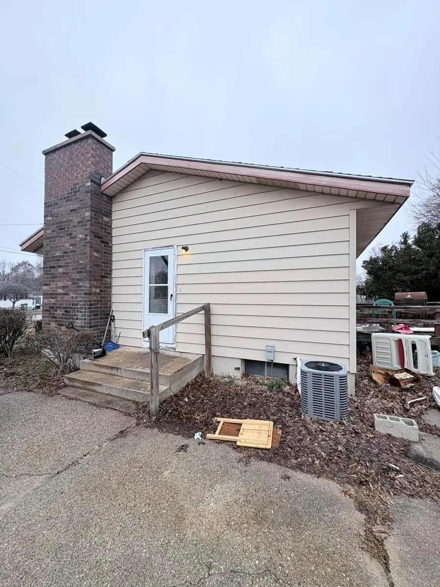 5682 Madison Avenue Se, Grand Rapids, MI 49548 - #3