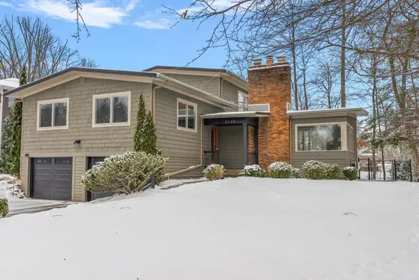 3128 Hall Street Se, Grand Rapids, MI 49506