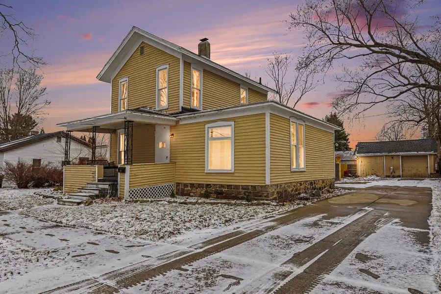 711 Maple Street, Three Rivers, MI 49093 - #2