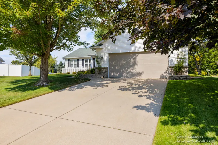 5628 Bethanne Drive Sw, Wyoming, MI 49418 - #3