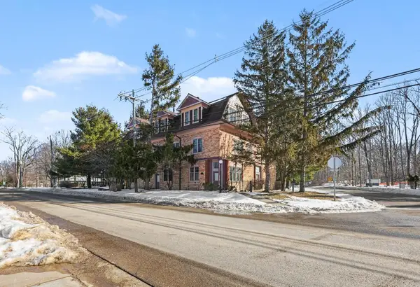 800 North Shore Drive #1, South Haven, MI 49090